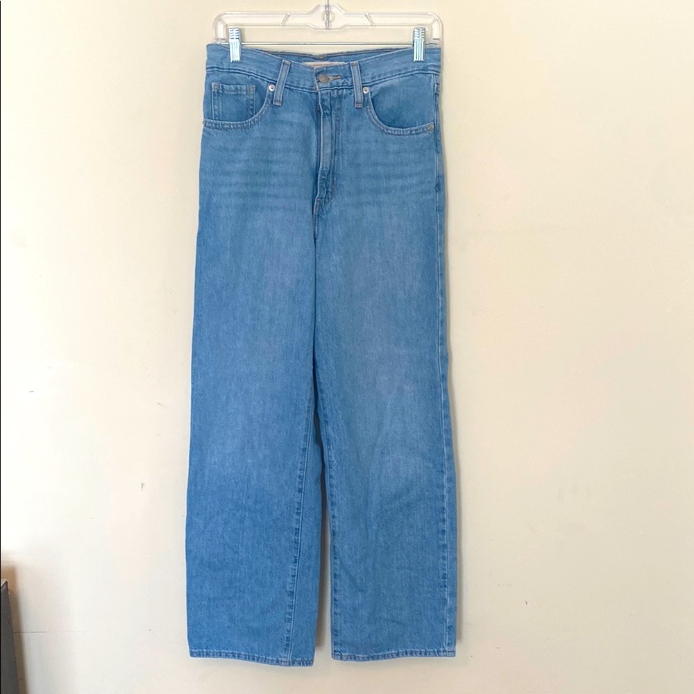 High waisted straight Levi